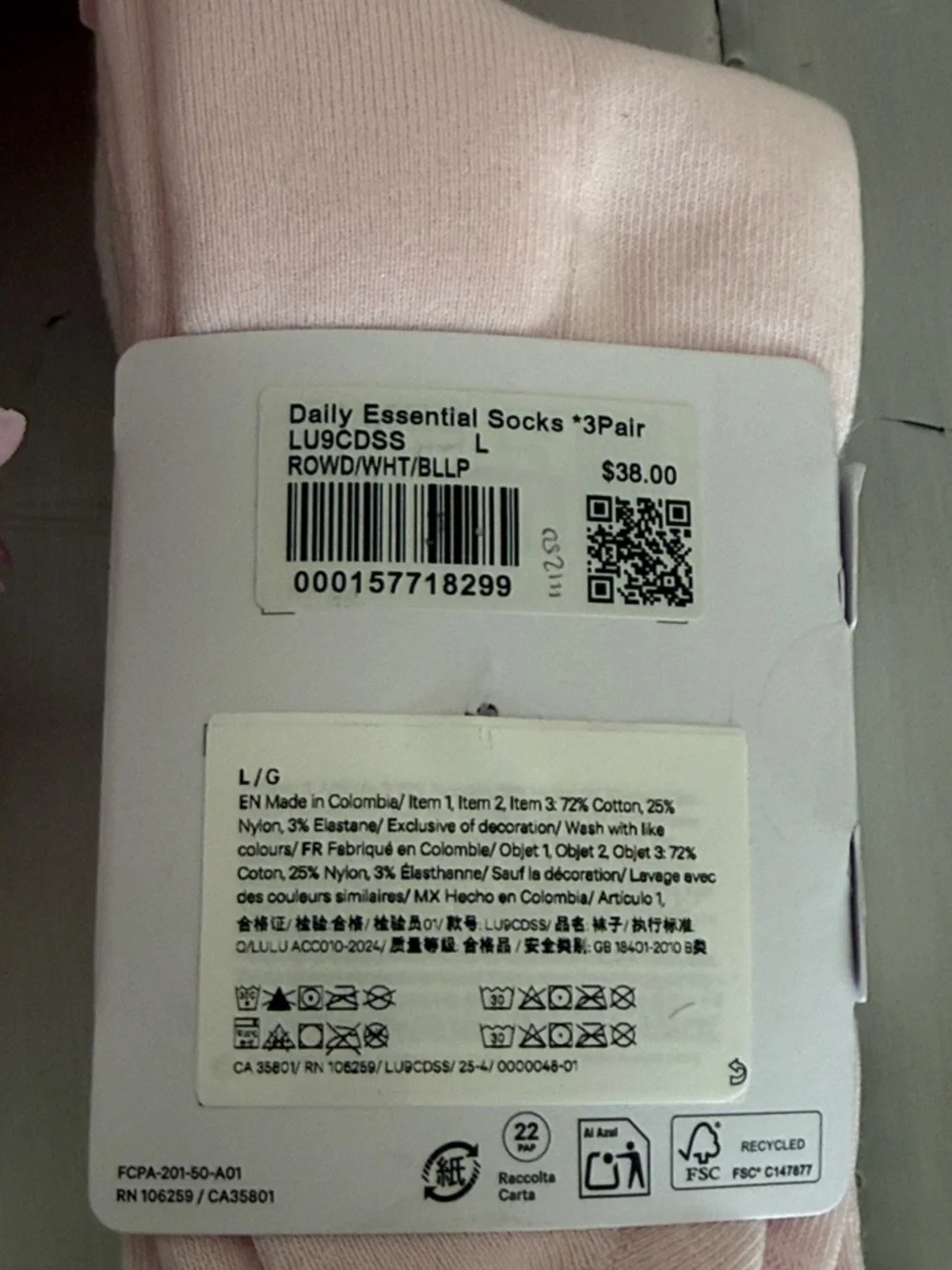 Lululemon Daily Essential Crew Socks 3 Pack L Rockwood‎ White Blissful Pink NWT